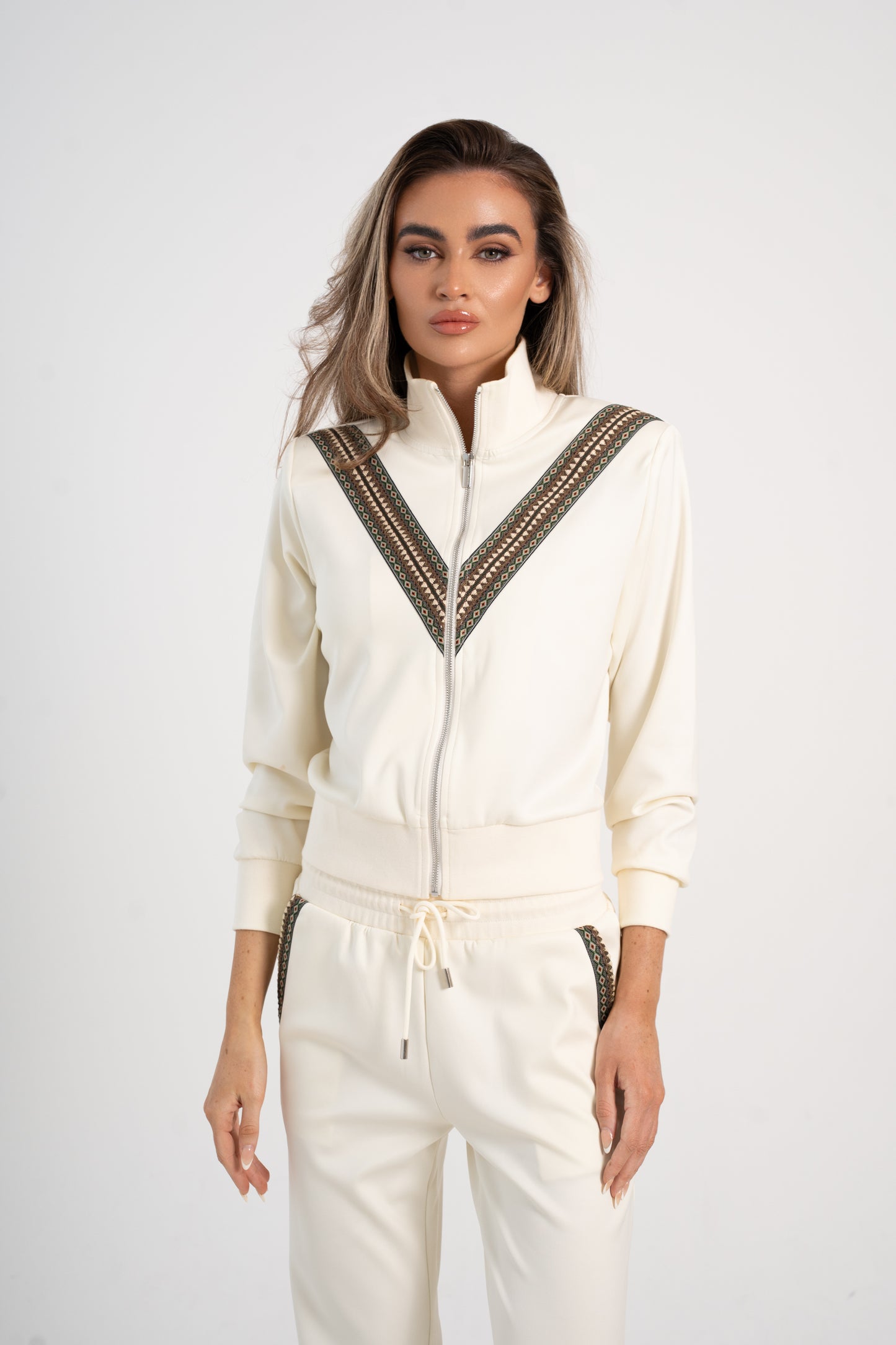 EMBROIDERED RETRO TRACKSUIT SET - Cream