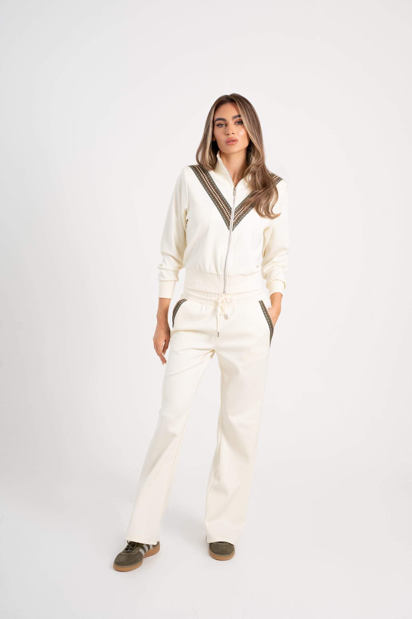 EMBROIDERED RETRO TRACKSUIT SET - Cream