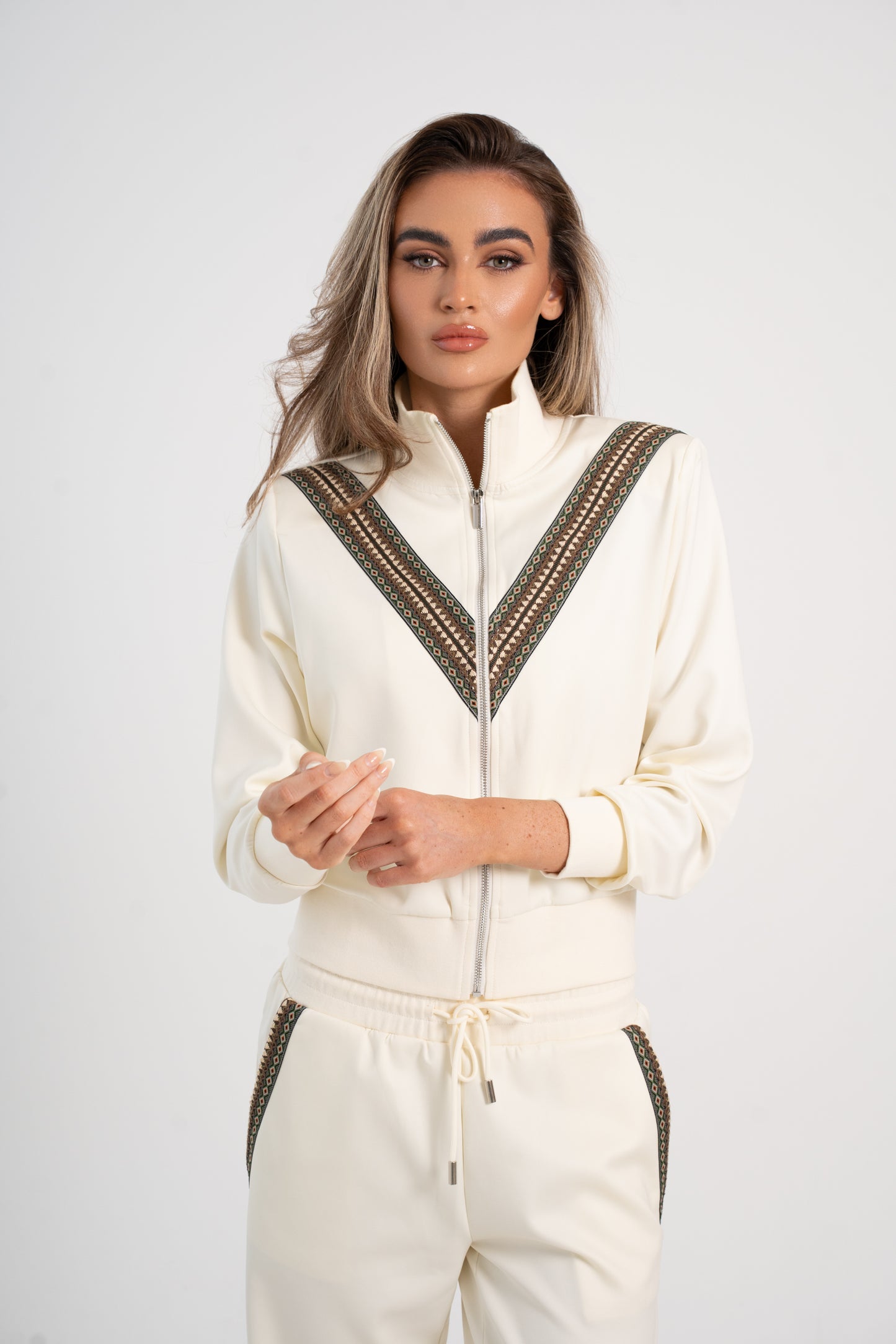 EMBROIDERED RETRO TRACKSUIT SET - Cream